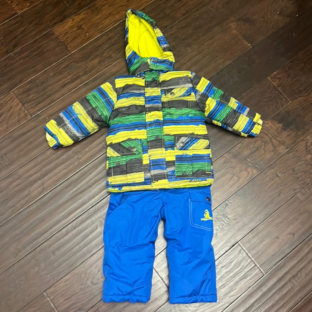 Boys snow jacket and matching bibs